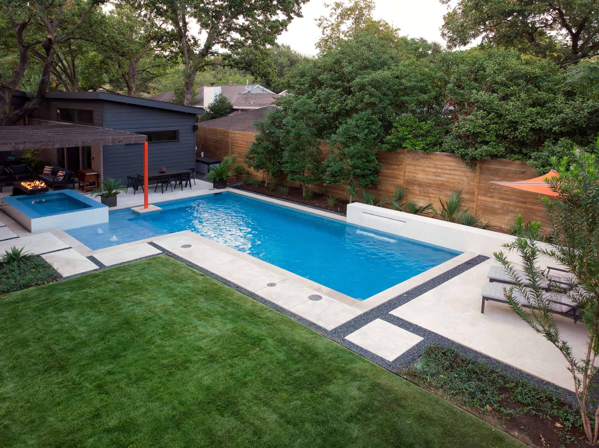 dallas luxury pool